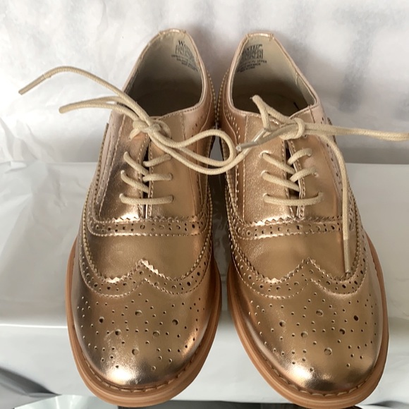Wanted Rose Gold Shoes | Poshmark